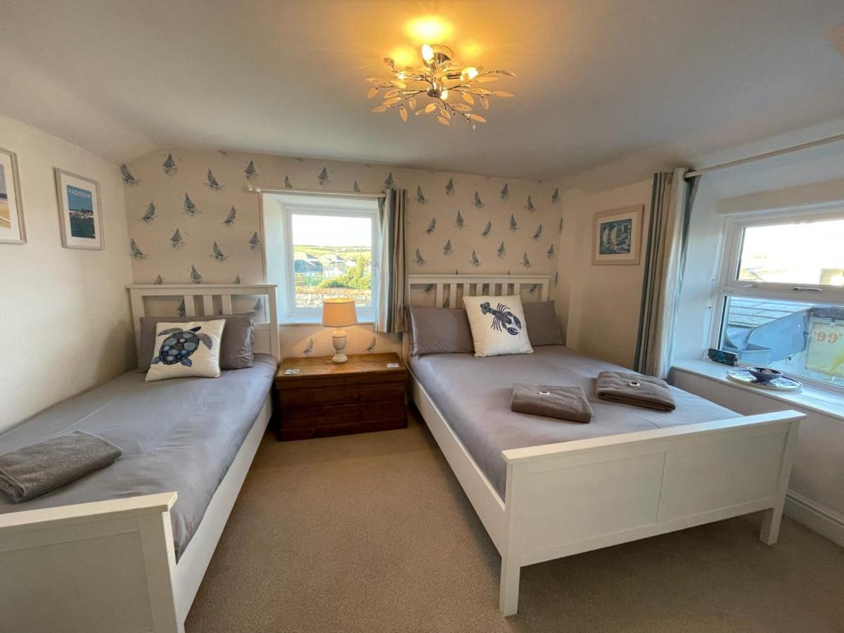 Sandown And Cillia Marys 4 Bedroom 3 Plus 1 Saint Teath Dış mekan fotoğraf