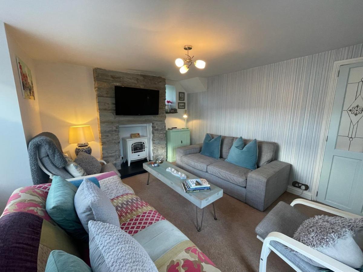 Sandown And Cillia Marys 4 Bedroom 3 Plus 1 Saint Teath Dış mekan fotoğraf